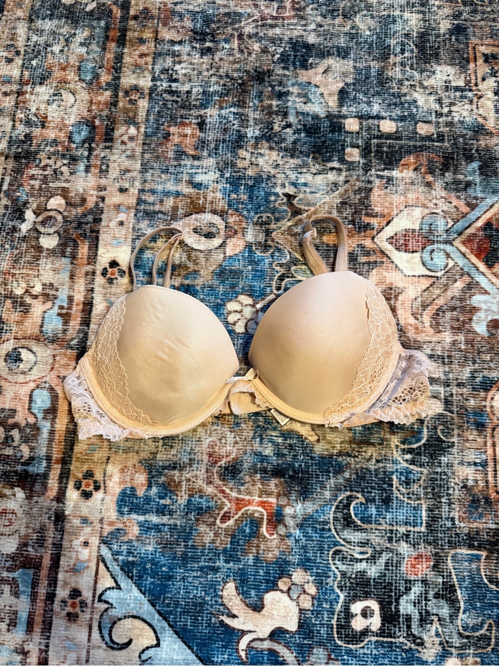 Victoria's Secret Light Beige Lace-Trim Push-Up Bra